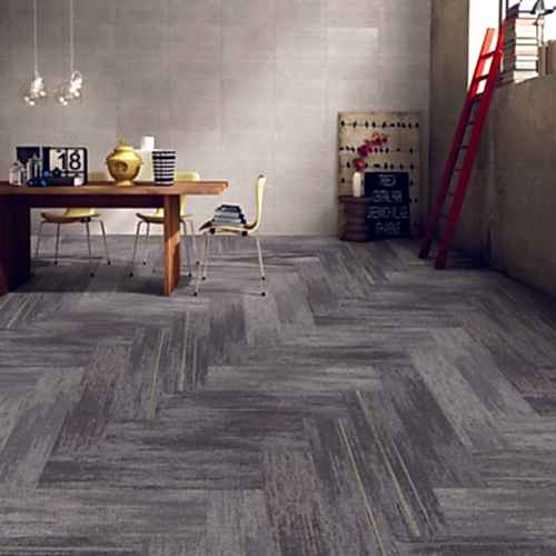 Kolay temizlenir karo halı Darwin 22 ıslak veya kuru temizliğe uygundur.