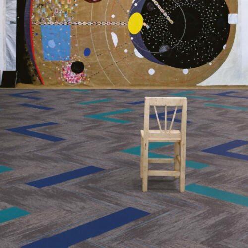 Darwin 35 karo halı parke zemini veya beton üzerine uygulanabilir.